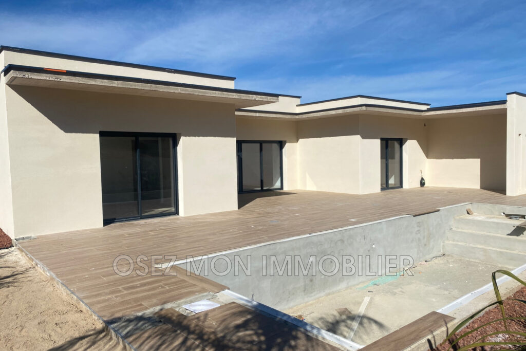 vente maison contemporaine 5 Pièce(s) – 5 pièces – 4 chambres – 140.00 m²