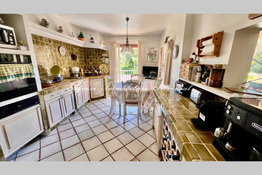 vente maison 7 Pièce(s) – 7 pièces – NR chambres – 171.83 m²