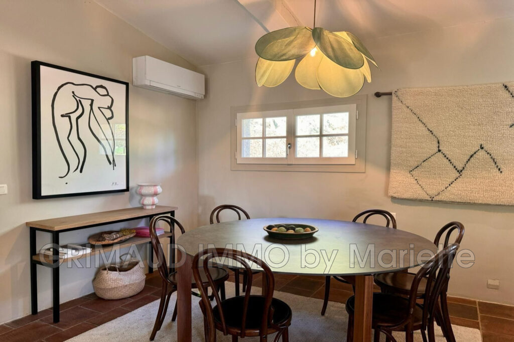 belle maison sur 9057m² de terrain avec piscine et 3 chambres – 5 pièces – 3 chambres – 132.46 m²