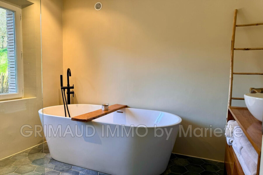 Maison à vendre à La garde-freinet