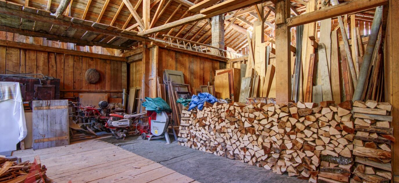 Ferme traditionnelle savoyarde de cinq chambres dans le quartier le plus recherché de Morzine – 10 pièces – 7 chambres – 10 voyageurs – 190 m²