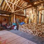 Ferme traditionnelle savoyarde de cinq chambres dans le quartier le plus recherché de Morzine – 10 pièces – 7 chambres – 10 voyageurs – 190 m²