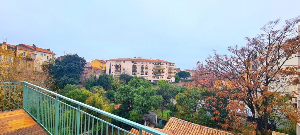 Appartement T4 avec terrasse – 3 pièces – 2 chambres – 95 m²