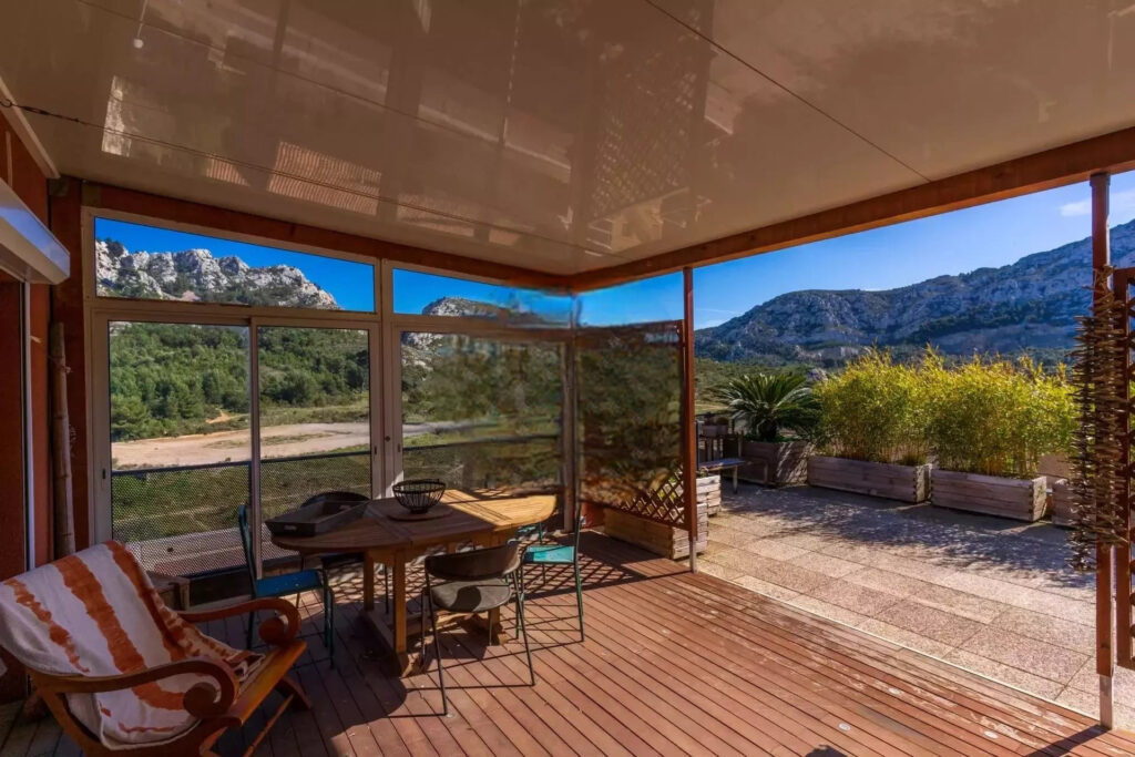 T3 115M2 + TERRASSE 115M2 13009 MARSEILLE – 3 pièces – 2 chambres – 115 m²