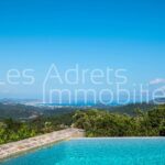 Contemporaine vue panoramique Mer & Esterel – 7 pièces – 4 chambres – 2 voyageurs – 190 m²