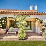 REF 2164 – RAMATUELLE – VILLA A PIED DE LA PLAGE – NR pièces – 5 chambres – 300 m²