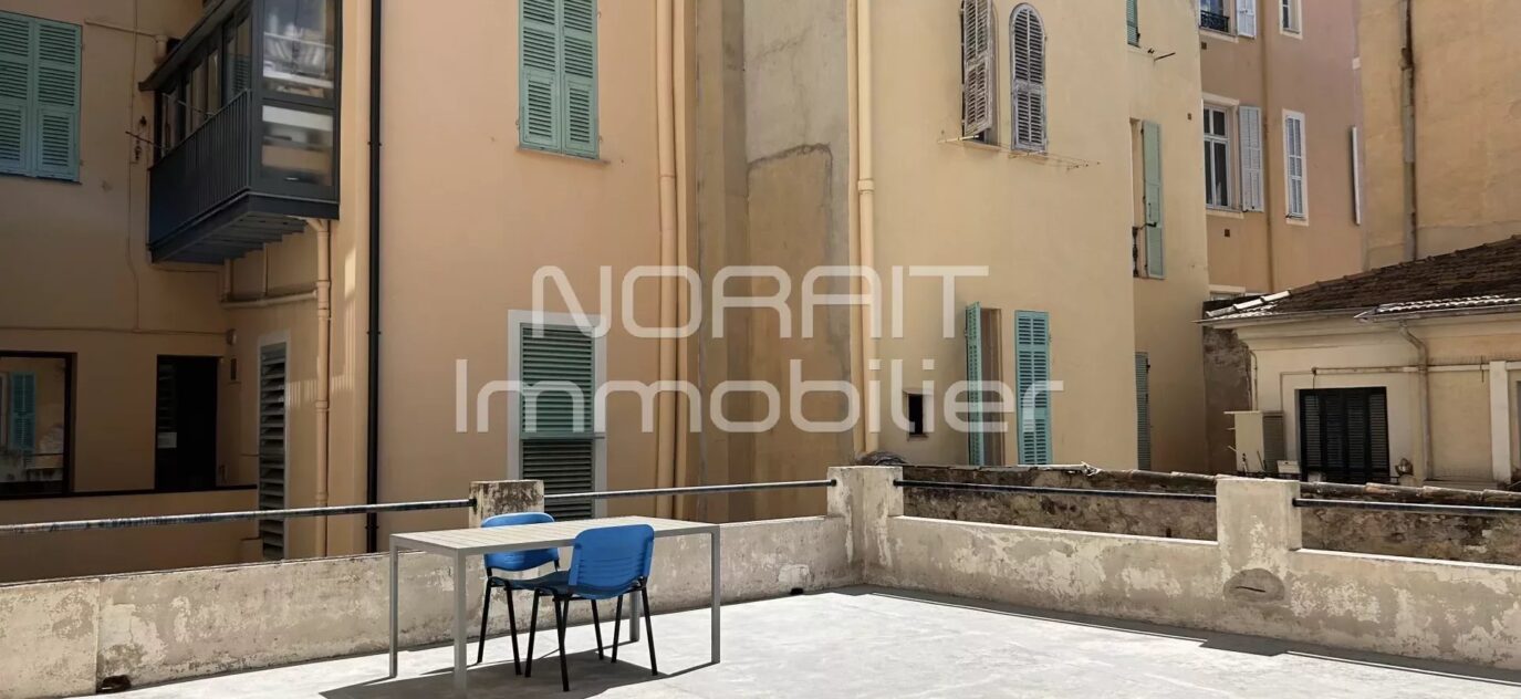 4 PIECES 77 M2 – MENTON CENTRE VILLE – GRANDE TERRASSE – 4 pièces – 3 chambres – 76.75 m²