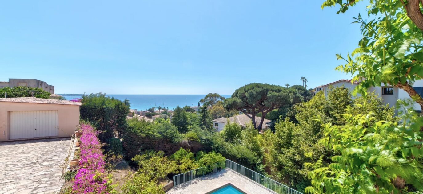 Super Cannes / Golfe-juan – Villa avec vue mer panoramique – 5 pièces – 4 chambres – 2 voyageurs – 155 m²