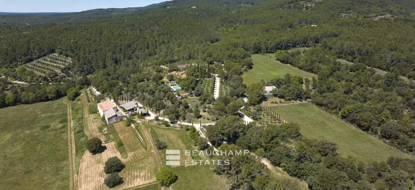 Propriété d’Exception : Bienvenue au Domaine Monte Verdi – NR pièces – 6 chambres – 2 voyageurs – 242 m²