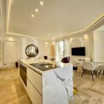 Cannes, Boulevard de la Croisette, appartement au Miramar – 3 pièces – 2 chambres – 100 m²