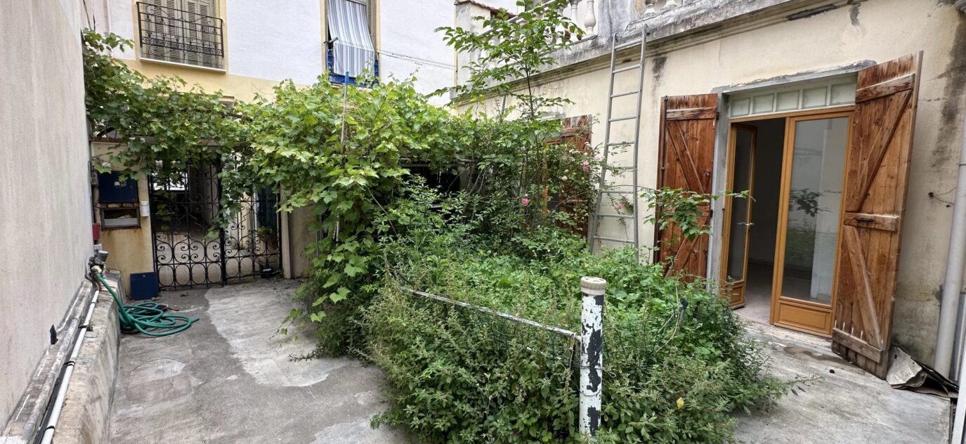 NICE LIBÉRATION – MAISON – JARDIN – 10 pièces – 5 chambres – 193 m²