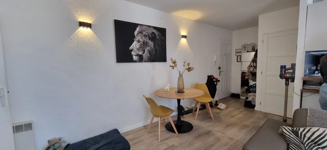 charmant F2  antibes – NR pièces – NR chambres – NR voyageurs – 47 m²