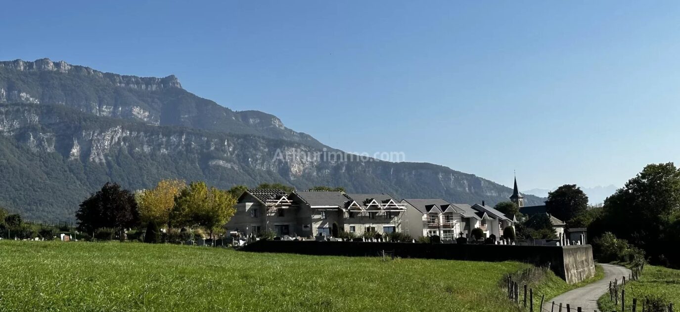 Maison jumelée idéalement située – 5 pièces – NR chambres – 8 voyageurs – 94.35 m²