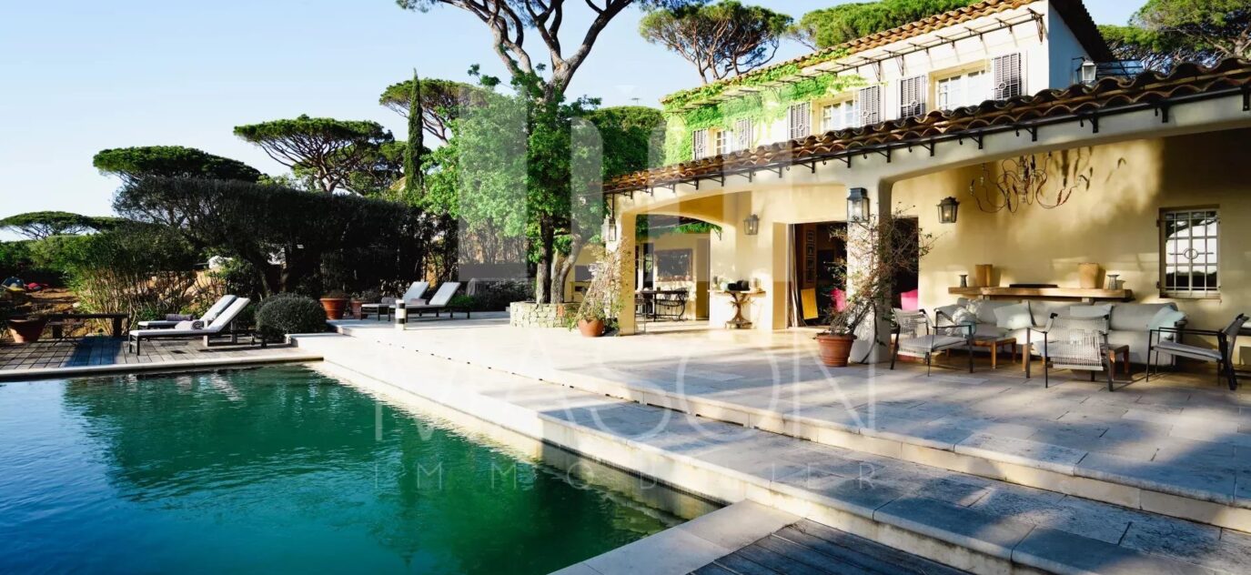 SAINT TROPEZ – LES PARCS – VUE MER – 5 CHAMBRES – 6 pièces – NR chambres – NR voyageurs – 400 m²