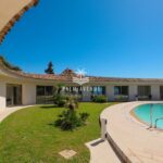 SUPER CANNES – PROPRIETE D’EXCEPTION –  VUE IMPRENABLE – VILLA AVEC PISCINE – MAISON DE GARDIEN – POOL HOUSE – 10 pièces – 6 chambres – NR voyageurs – 400 m²