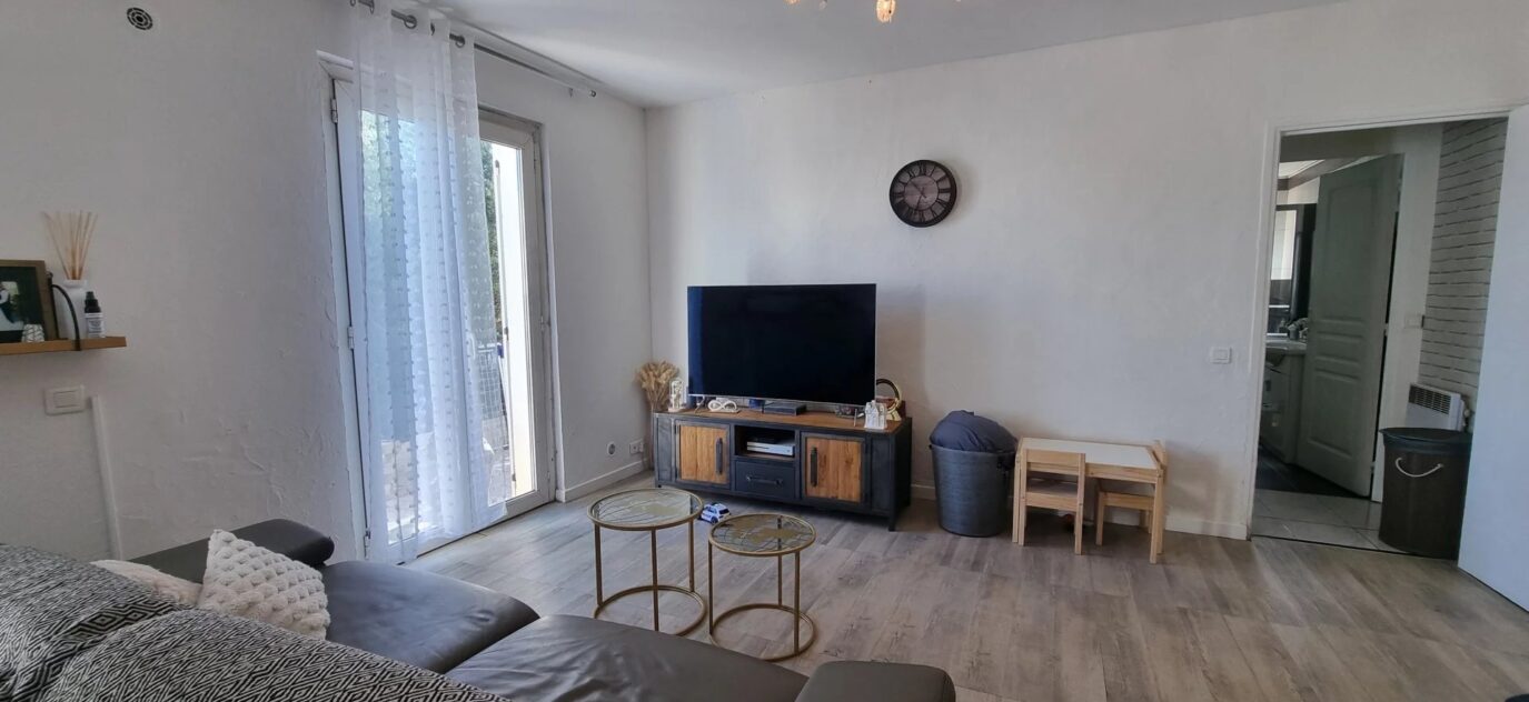 charmant F2  antibes – NR pièces – NR chambres – NR voyageurs – 47 m²