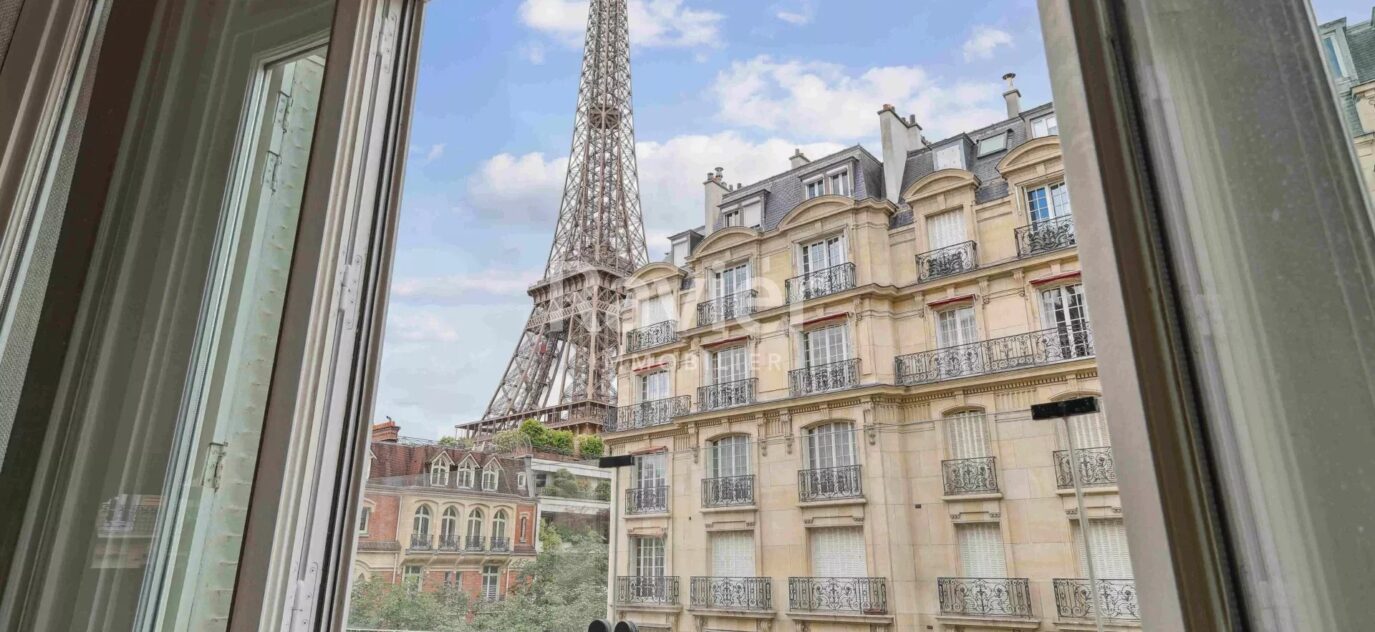 Rue Du Maréchal Harispe – Vue Tour Eiffel – 8 pièces – 5 chambres – 8 voyageurs – 308.13 m²