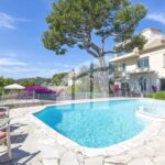 VILLEFRANCHE SUR MER // Corne d’Or – EXCEPTIONNELLE Villa 5-6 pièces 200m2 – Terrasses – Jardin – Piscine – SOLARIUM- Parkings / GARAGE // VILLEFRANCHE SUR MER – 5 pièces – NR chambres – 200 m²