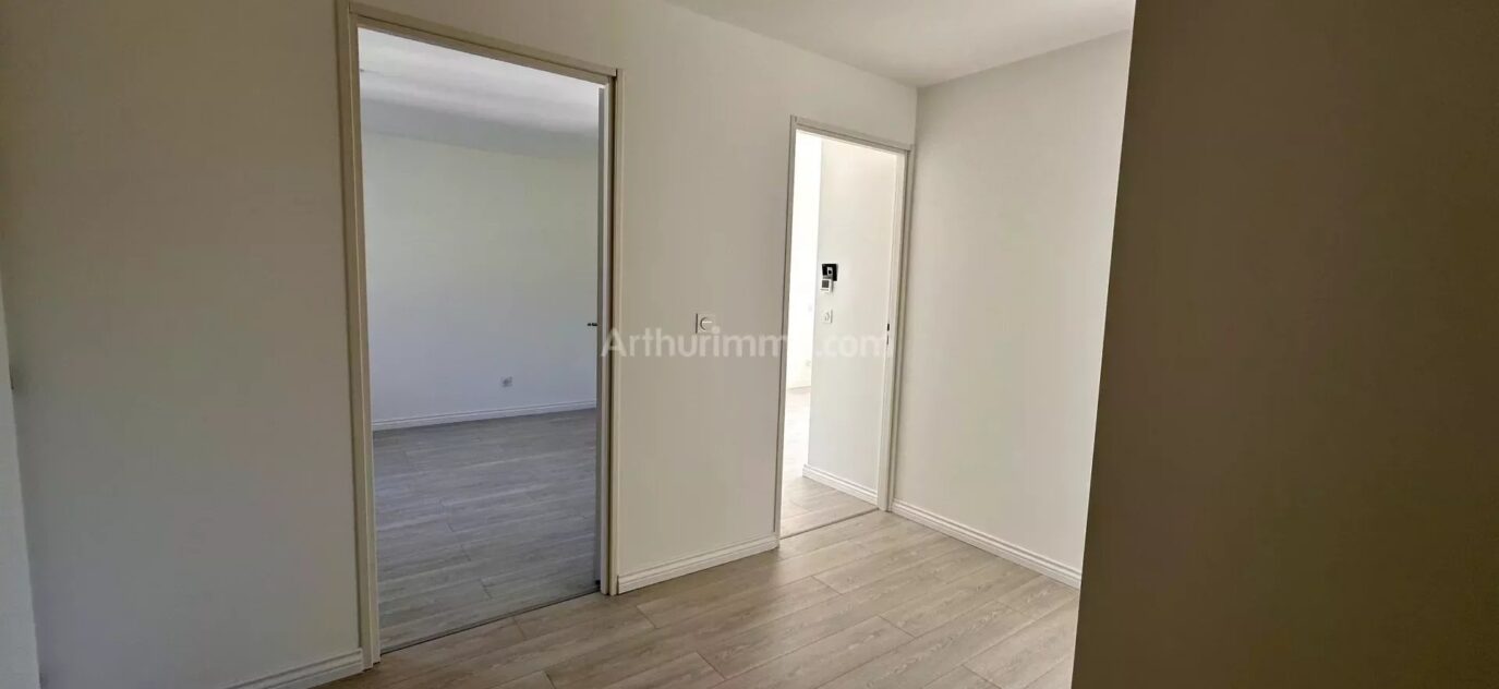 Maison jumelée idéalement située – 5 pièces – NR chambres – 8 voyageurs – 94.35 m²