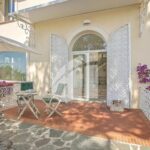 VILLEFRANCHE SUR MER // Corne d’Or – EXCEPTIONNELLE Villa 5-6 pièces 200m2 – Terrasses – Jardin – Piscine – SOLARIUM- Parkings / GARAGE // VILLEFRANCHE SUR MER – 5 pièces – NR chambres – 200 m²