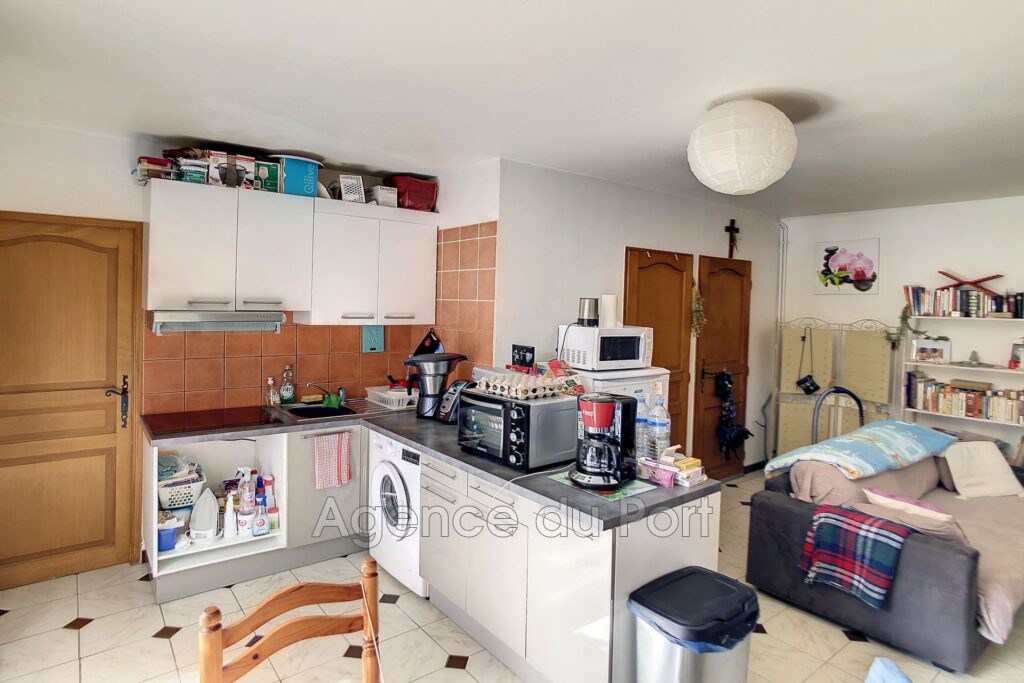 ST CYPRIEN PLAGE. SPÉCIAL INVESTISSEUR. VILLA DIVISÉE EN 3 APP – 11 pièces – 8 chambres – 217.33 m²