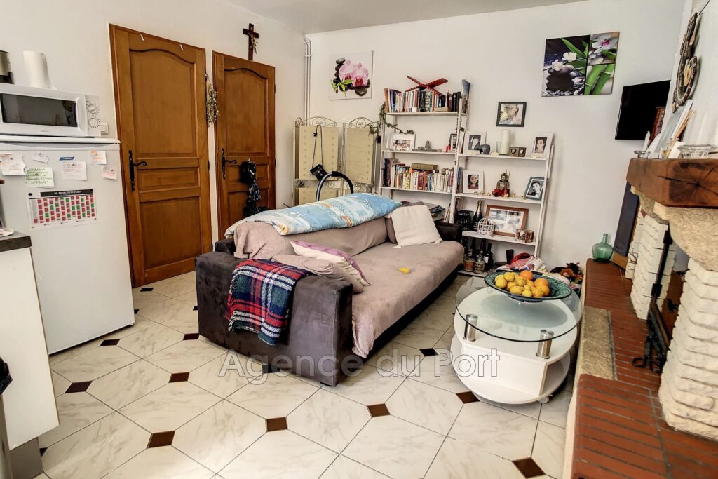 ST CYPRIEN PLAGE. SPÉCIAL INVESTISSEUR. VILLA DIVISÉE EN 3 APP – 11 pièces – 8 chambres – 217.33 m²