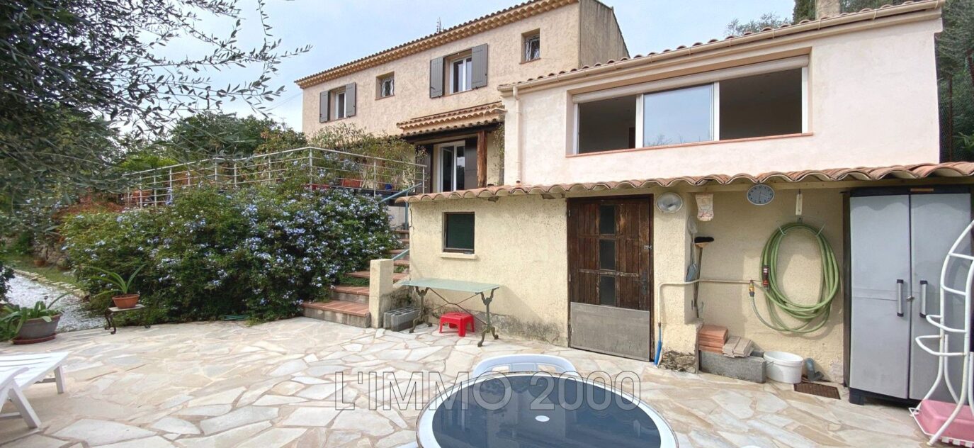 vente villa 5 Pièce(s) – 5 pièces – 4 chambres – 160.00 m²