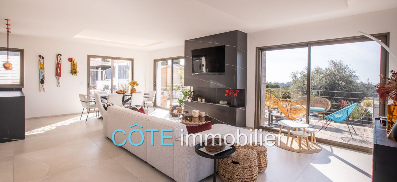 vente maison contemporaine 4 Pièce(s) – 4 pièces – 3 chambres – 120.00 m²