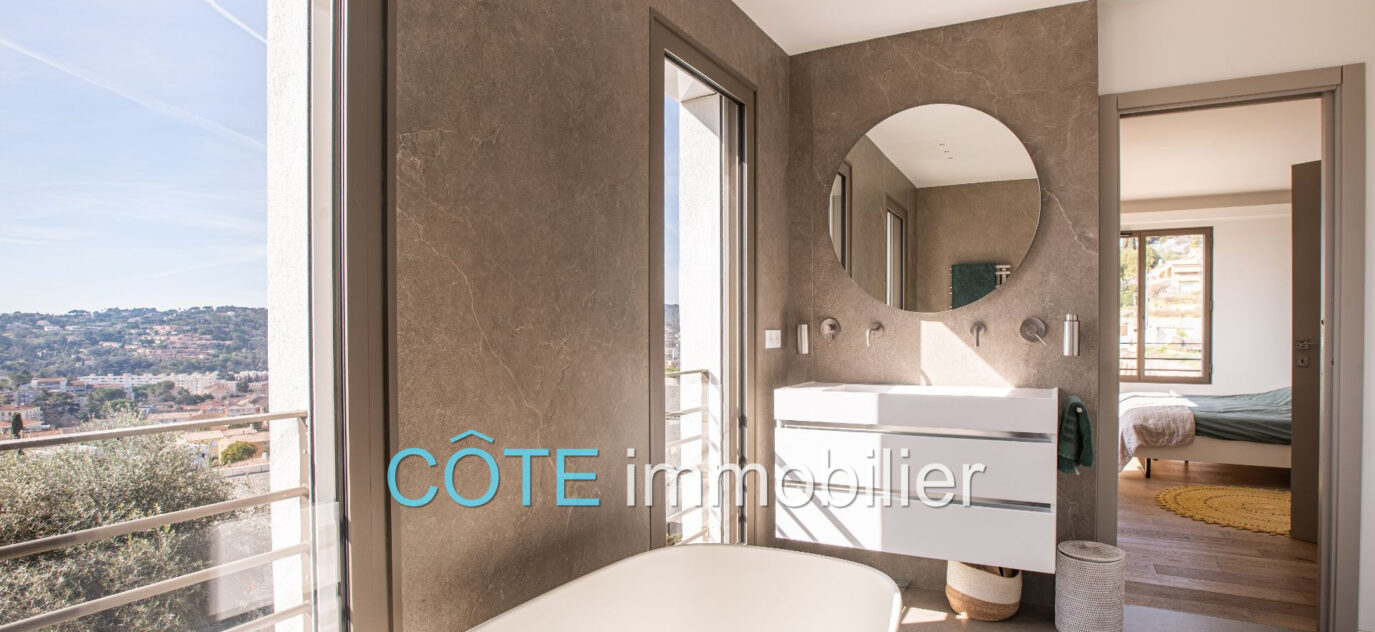 vente maison contemporaine 4 Pièce(s) – 4 pièces – 3 chambres – 120.00 m²