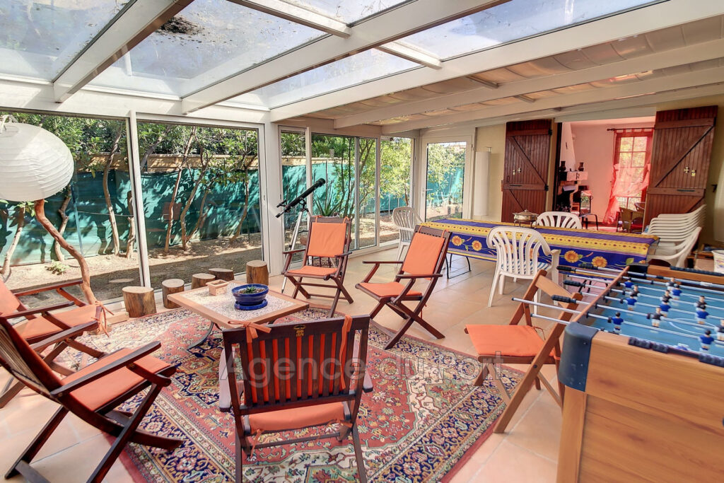 vente villa 6 Pièce(s) – 6 pièces – 5 chambres – 139.00 m²