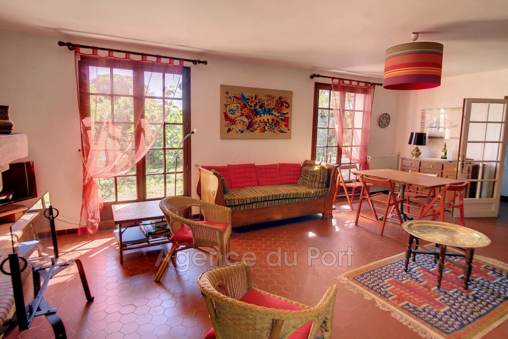 vente villa 6 Pièce(s) – 6 pièces – 5 chambres – 139.00 m²