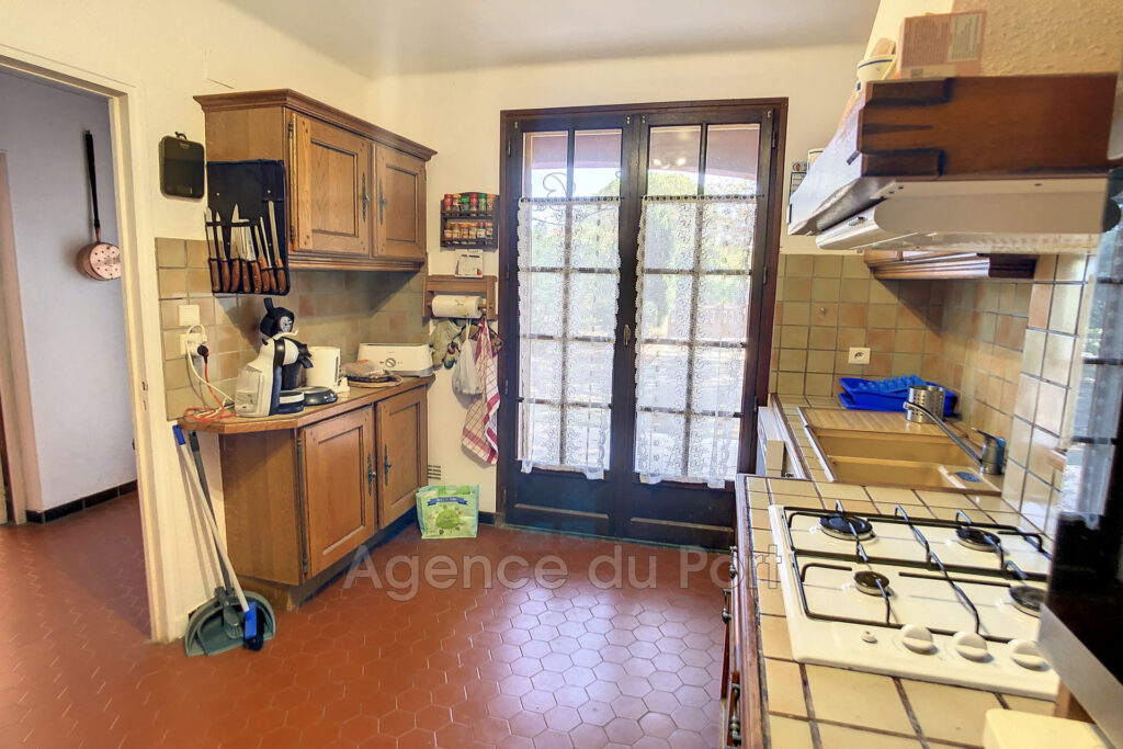 vente villa 6 Pièce(s) – 6 pièces – 5 chambres – 139.00 m²