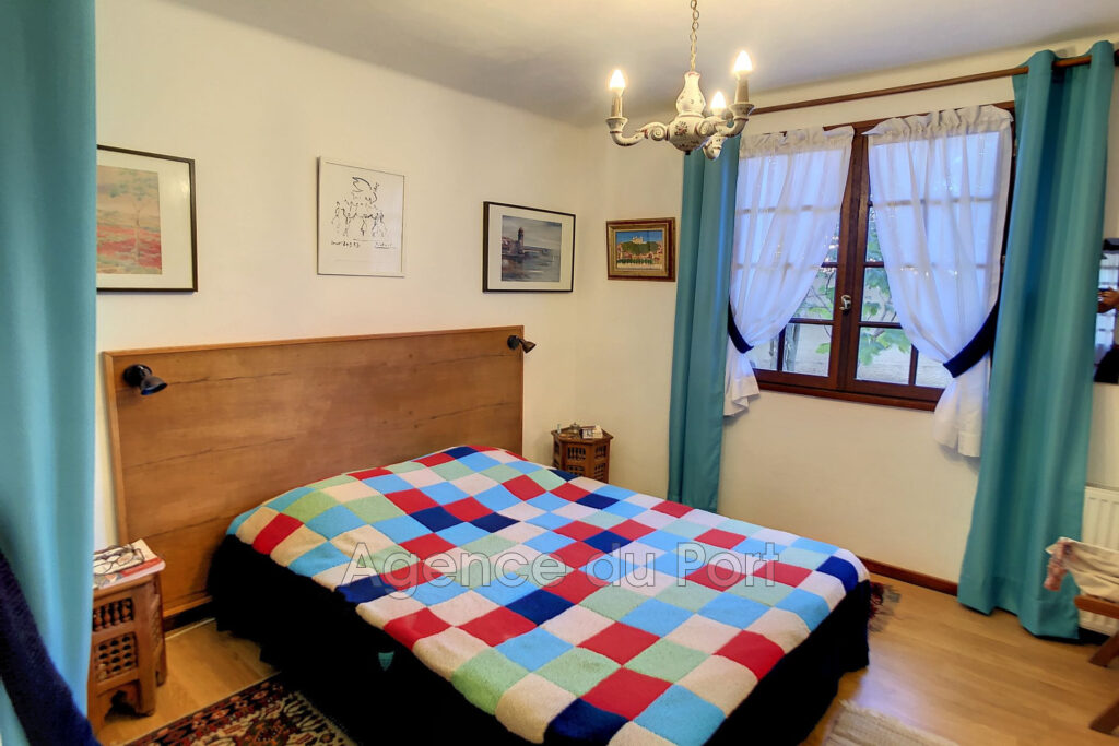 vente villa 6 Pièce(s) – 6 pièces – 5 chambres – 139.00 m²