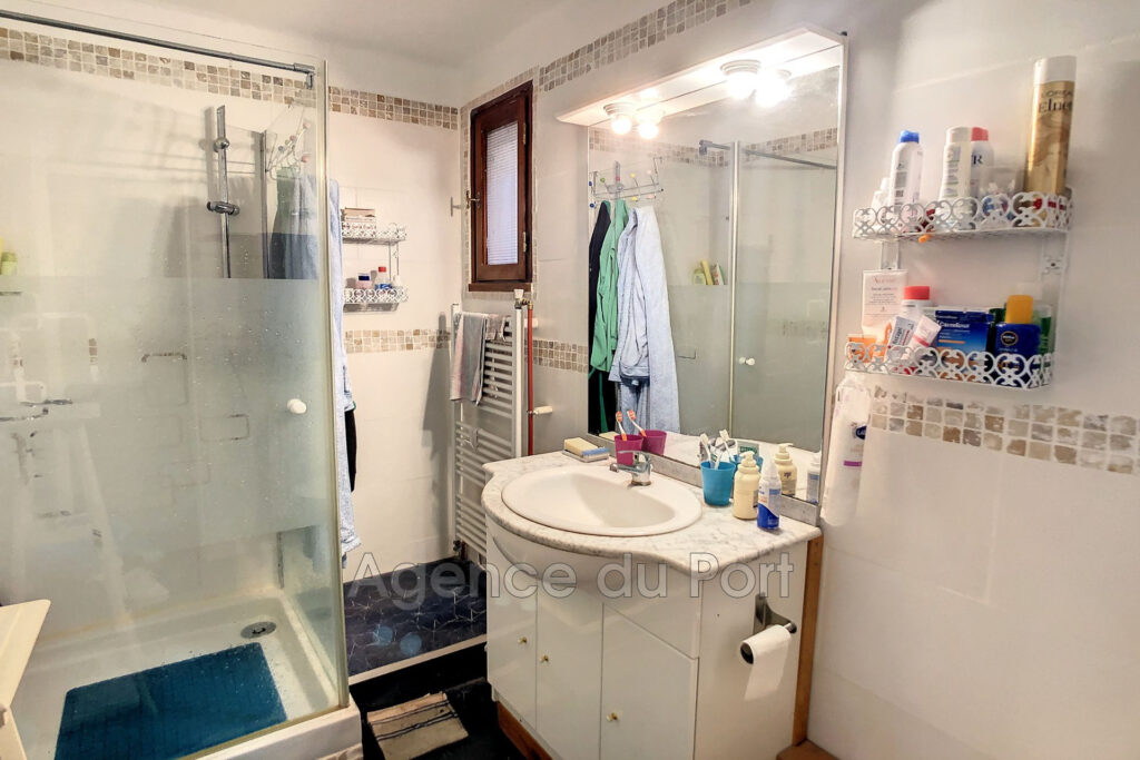 vente villa 6 Pièce(s) – 6 pièces – 5 chambres – 139.00 m²