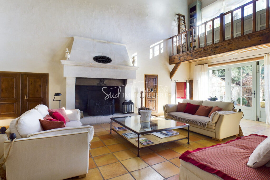 vente maison 9 Pièce(s) – 9 pièces – 7 chambres – 400.00 m²