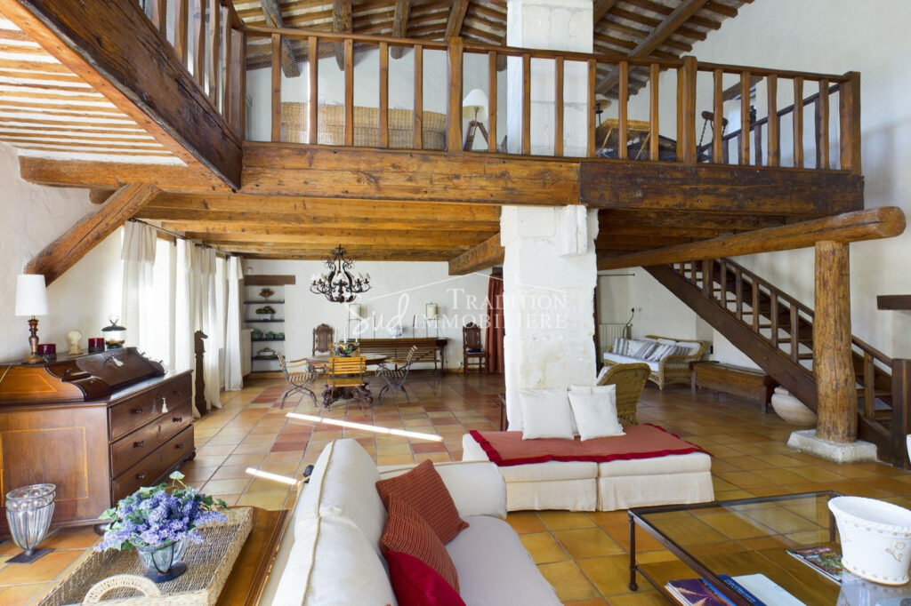 vente maison 9 Pièce(s) – 9 pièces – 7 chambres – 400.00 m²