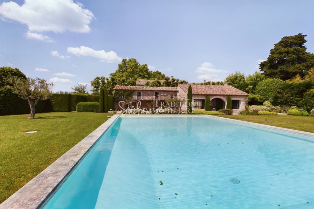 vente maison 9 Pièce(s) – 9 pièces – 7 chambres – 400.00 m²