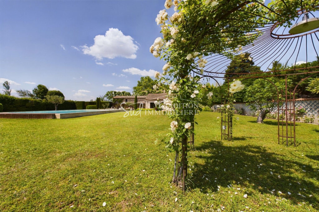 vente maison 9 Pièce(s) – 9 pièces – 7 chambres – 400.00 m²