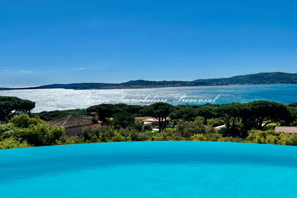 location saisonnière villa 7 Pièce(s) – 7 pièces – 6 chambres – 250.00 m²