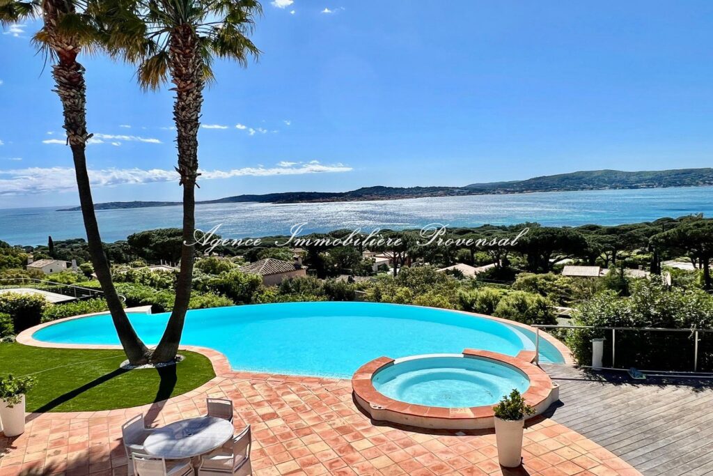 location saisonnière villa 7 Pièce(s) – 7 pièces – 6 chambres – 250.00 m²