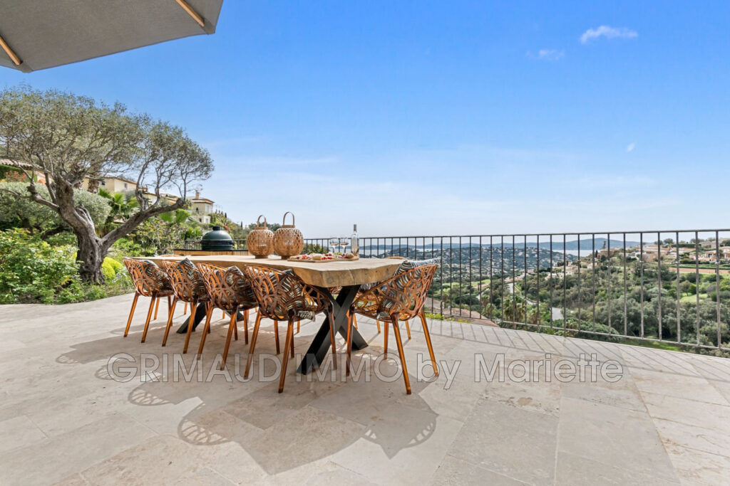 belle proprieté avec vue mer, au calme avec belles prestations – 7 pièces – 5 chambres – 250.00 m²