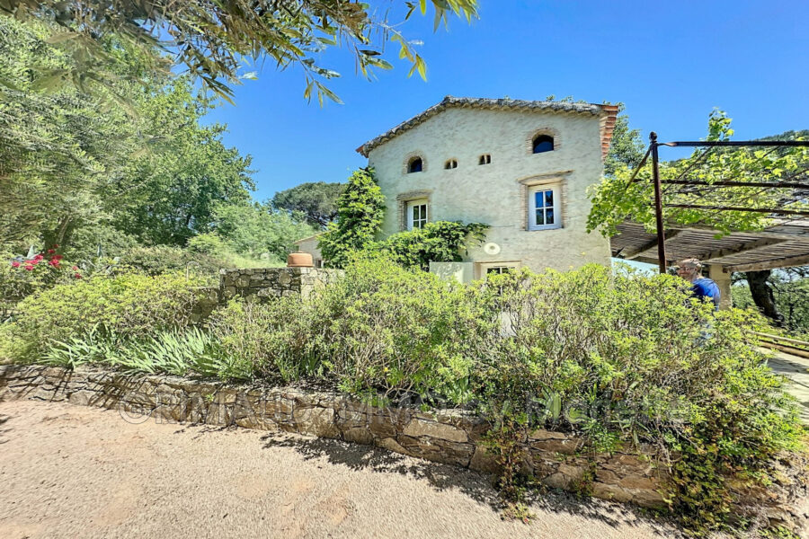 Maison à vendre à La garde-freinet