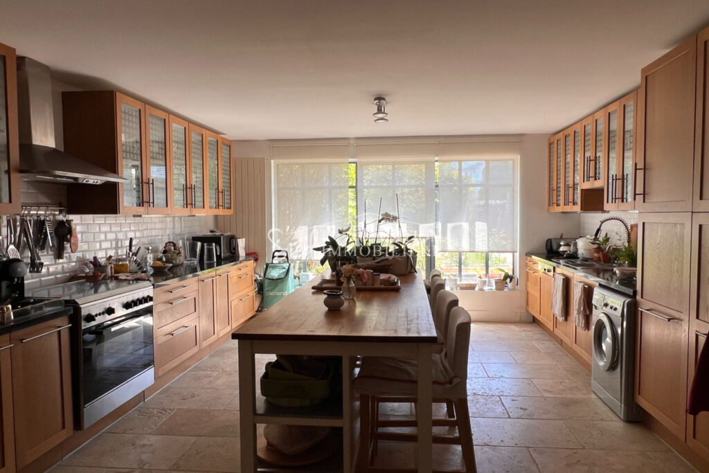 vente villa provençale 5 Pièce(s) – 5 pièces – 3 chambres – 235.00 m²