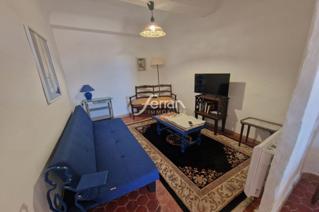 À Aups maison de village Idéale gîtes, 4 appartements meublés – 8 pièces – 5 chambres – 170.00 m²