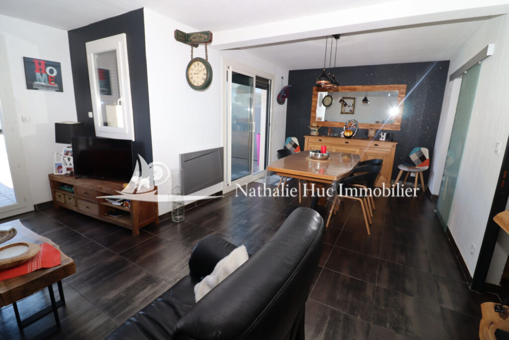 vente villa 5 Pièce(s) – 5 pièces – 4 chambres – NR voyageurs – 100.00 m²