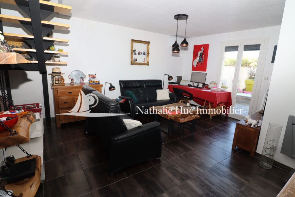 vente villa 5 Pièce(s) – 5 pièces – 4 chambres – NR voyageurs – 100.00 m²