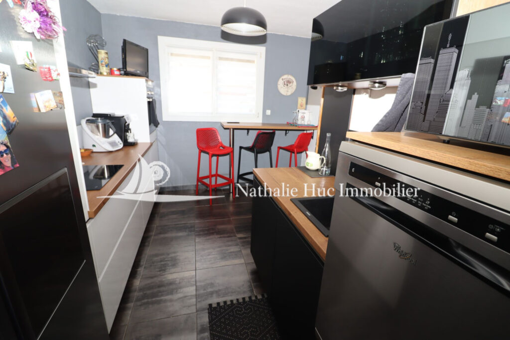 vente villa 5 Pièce(s) – 5 pièces – 4 chambres – NR voyageurs – 100.00 m²