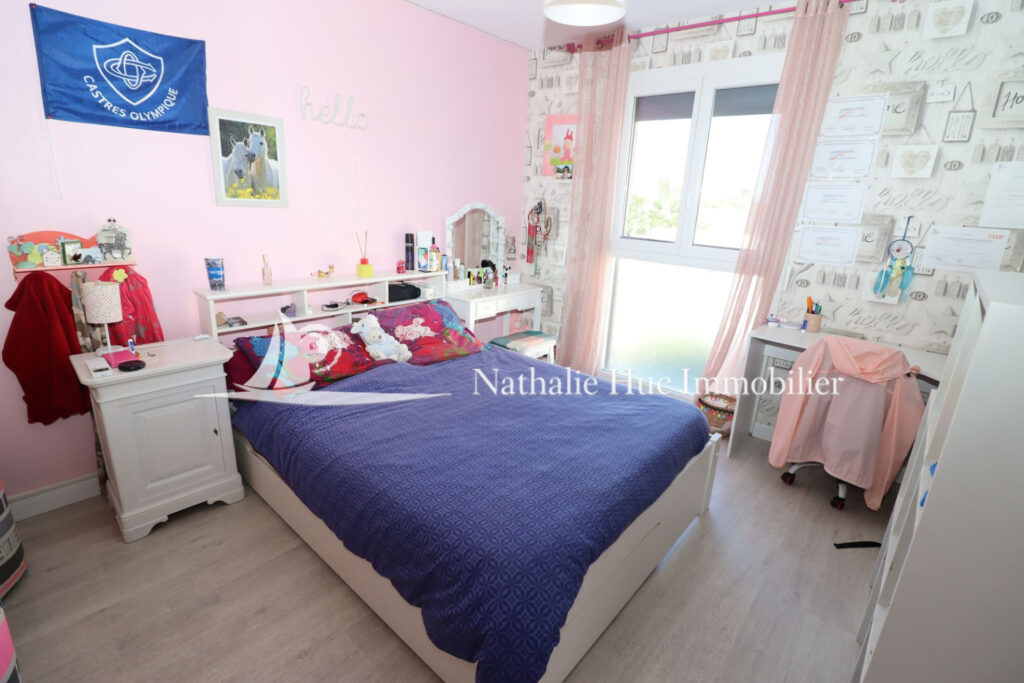 vente villa 5 Pièce(s) – 5 pièces – 4 chambres – NR voyageurs – 100.00 m²