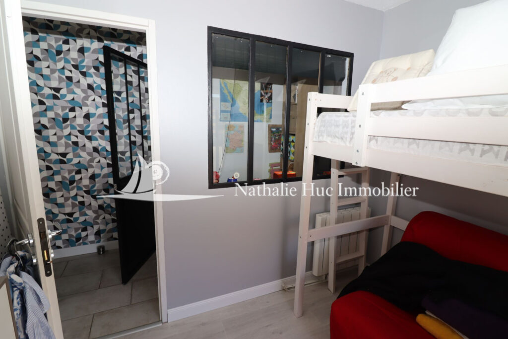 vente villa 5 Pièce(s) – 5 pièces – 4 chambres – NR voyageurs – 100.00 m²