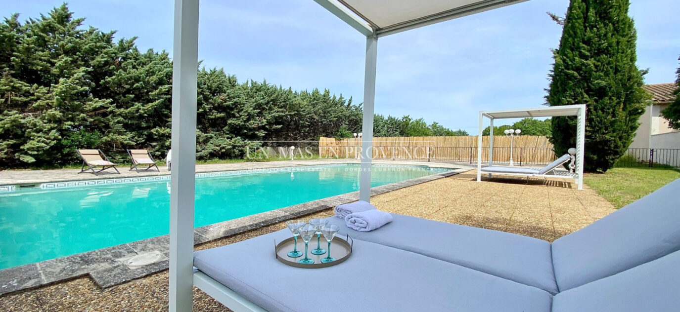 CONFORTABLE MAISON DE VACANCES AVEC PISCINE – NR pièces – 4 chambres